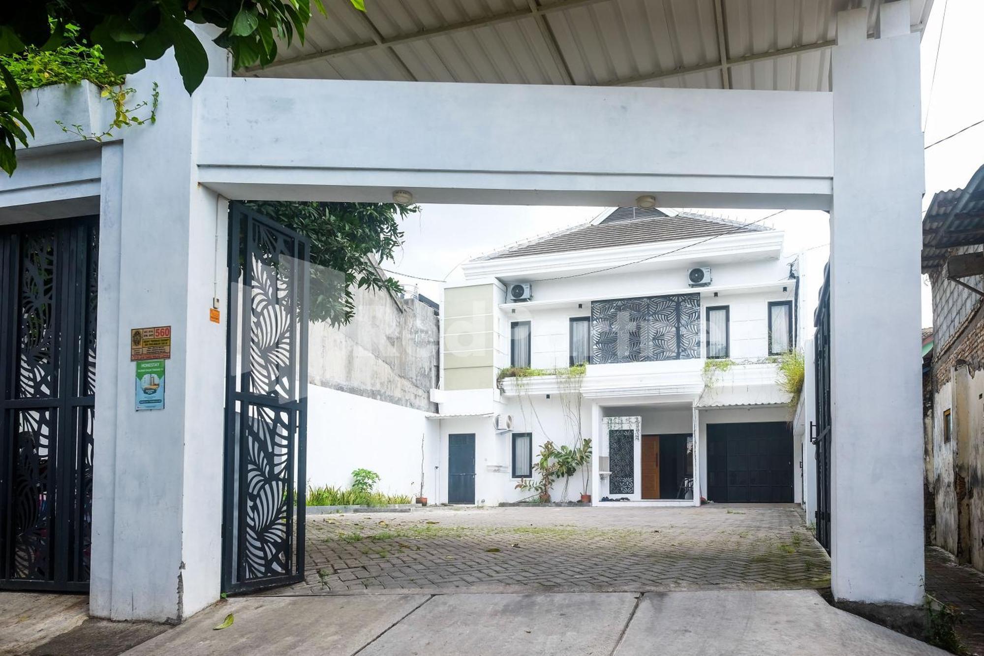 Rumah Daun Timoho Yogyakarta Redpartner Экстерьер фото
